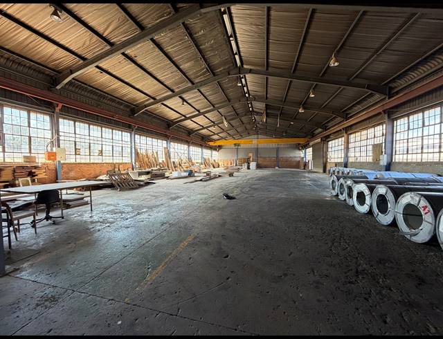 1,300M² FACTORY TO LET IN ALRODE